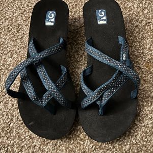 Teva Mush Mandalyn Wedge, blue and white pattern, black bottom, size 8